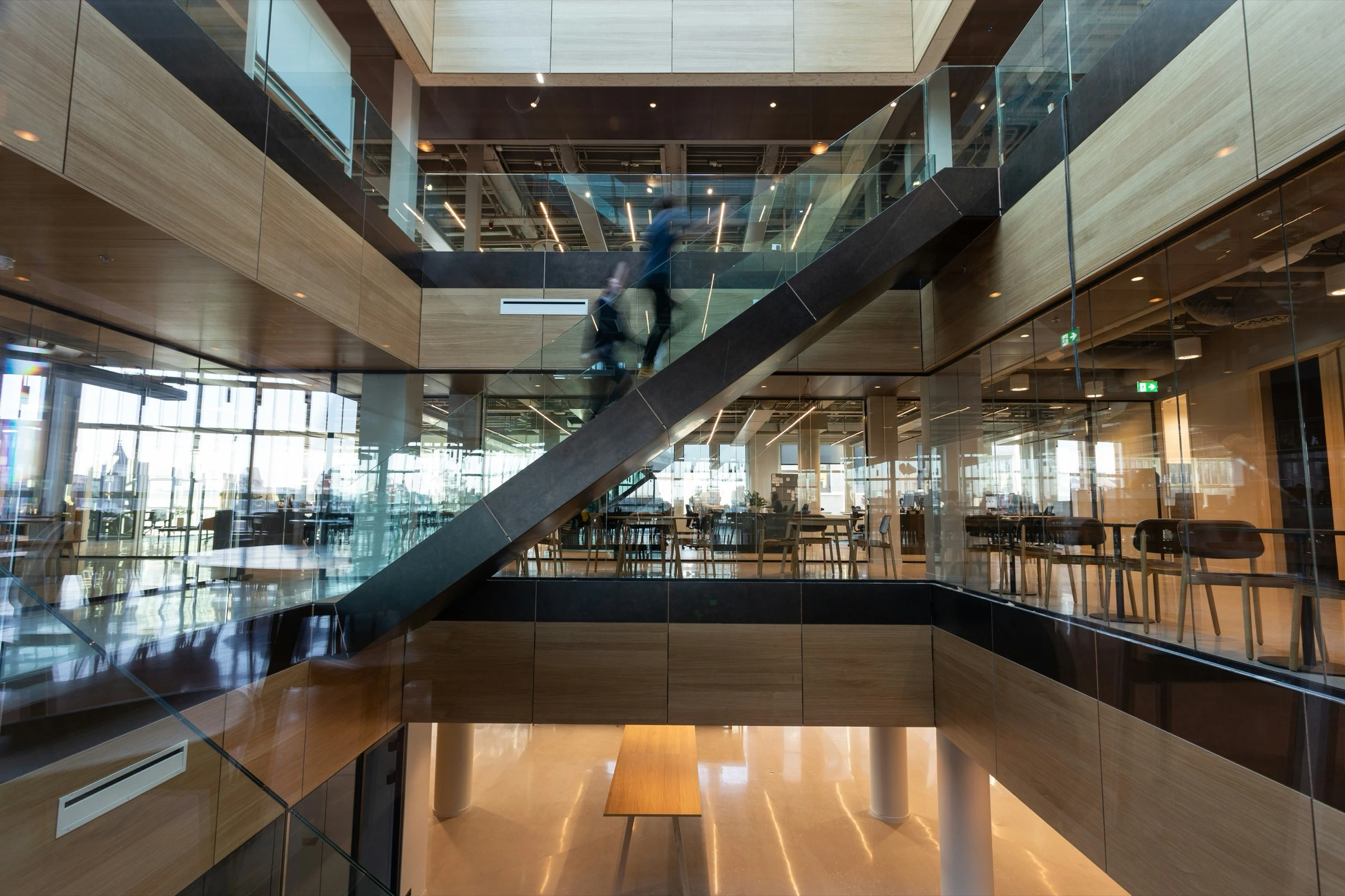 From Side Project to Startup: Success Stories from Abstrakt